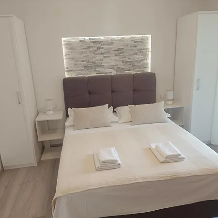 Beach Apartments Promajna