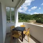 Beach Apartments Promajna