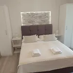 Beach Apartments Promajna