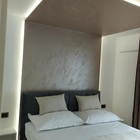 Beach Apartments Promajna Apartamento *