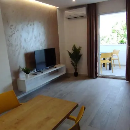 Beach Apartments Promajna *