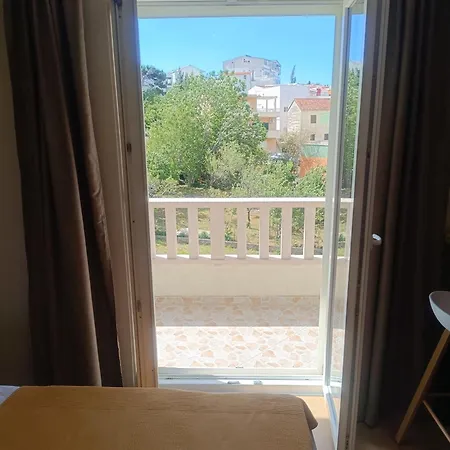 Beach Apartments Promajna Apartamento *