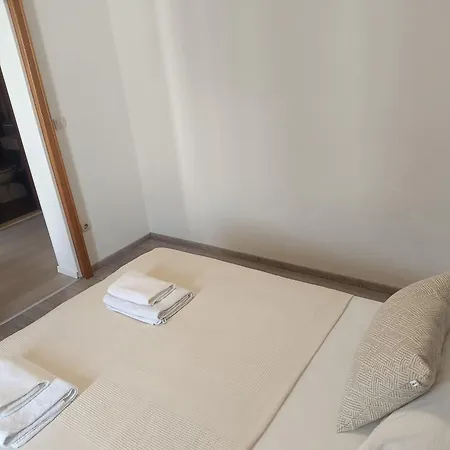 Beach Apartments Promajna